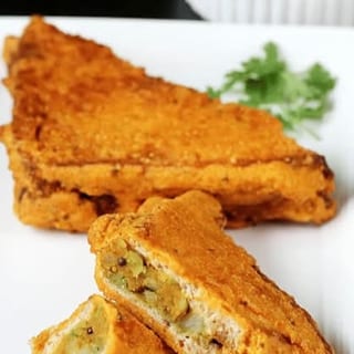 Aloo Bread Pakora With Stuffed Potato
